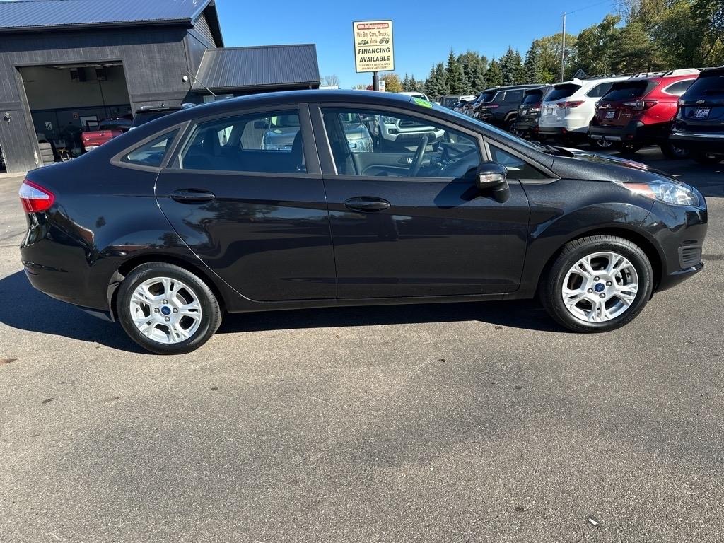 Ford Fiesta 4dr Sdn SE 2014