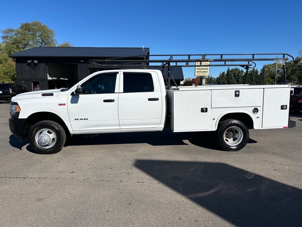 RAM 3500 Chassis Cab Tradesman 4WD Crew Cab 60" CA 172.4" WB 2022 RAM 3500 Chassis Cab Tradesman 4WD Crew Cab 60" CA 172.4" WB 2022