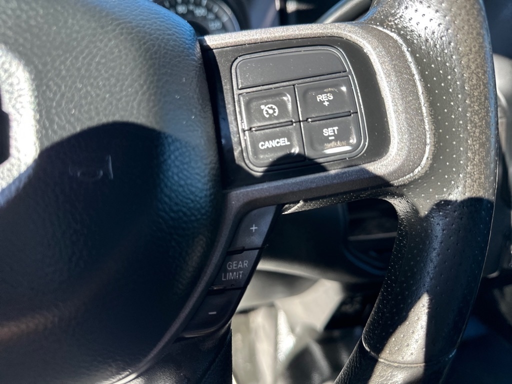 RAM 3500 Chassis Cab Tradesman 4WD Crew Cab 60" CA 172.4" WB 2022 RAM 3500 Chassis Cab Tradesman 4WD Crew Cab 60" CA 172.4" WB 2022