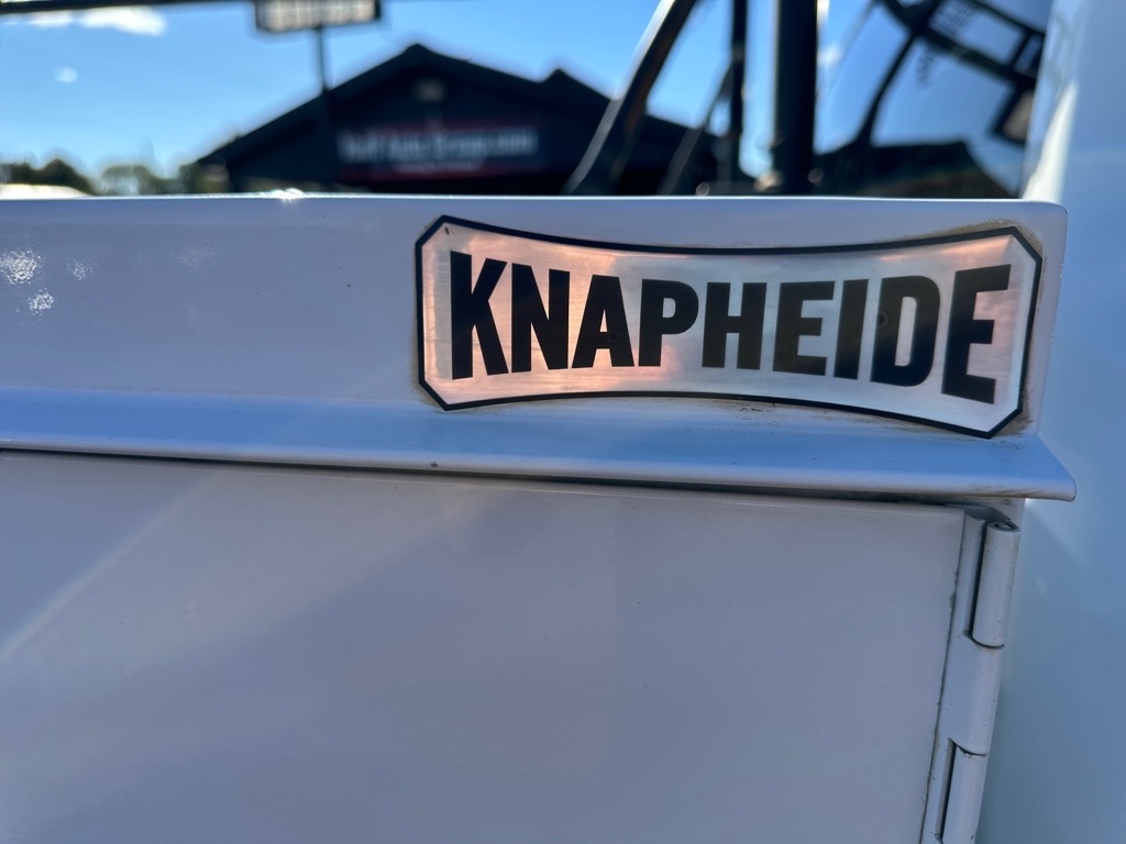 RAM 3500 Chassis Cab Tradesman 4WD Crew Cab 60" CA 172.4" WB 2022