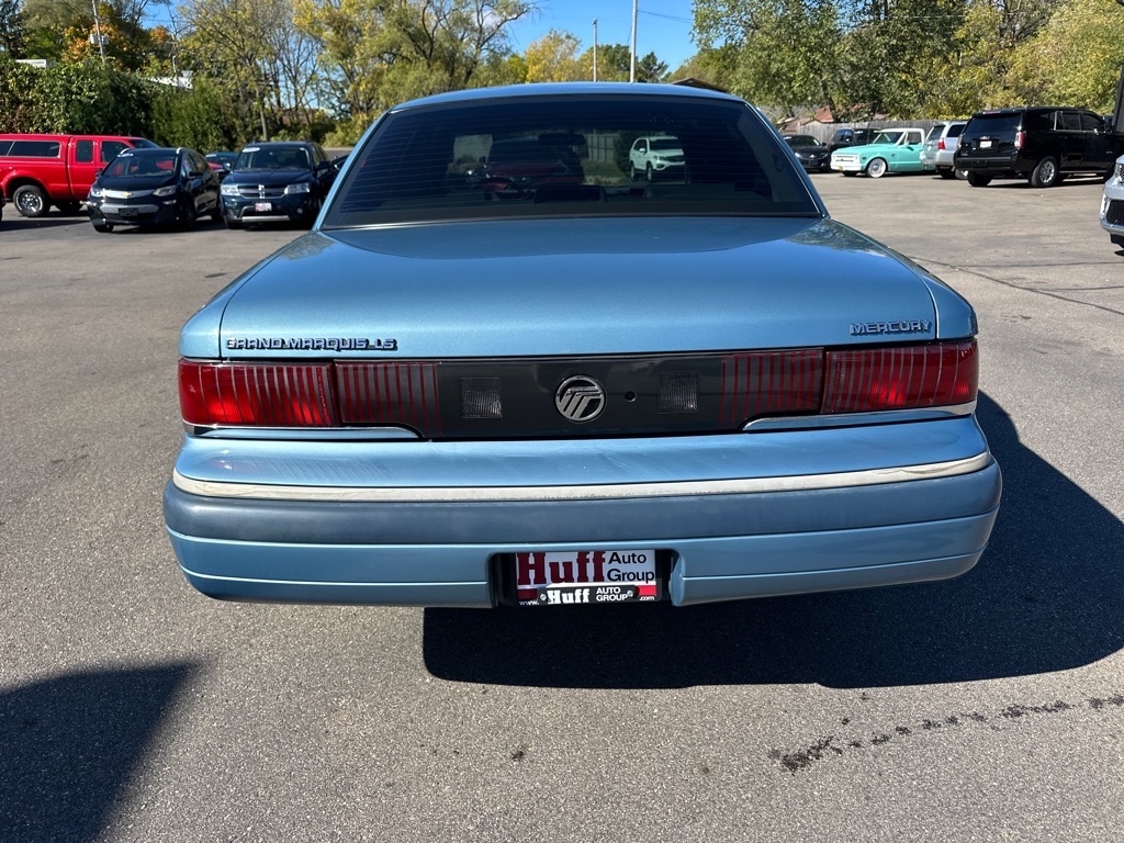 Mercury Grand Marquis 4dr Sedan LS 1993 Mercury Grand Marquis 4dr Sedan LS 1993