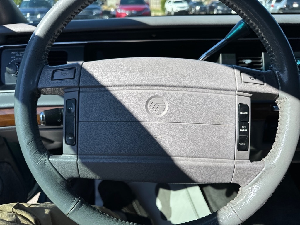 Mercury Grand Marquis 4dr Sedan LS 1993