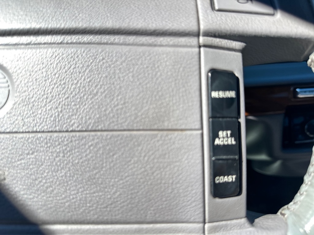 Mercury Grand Marquis 4dr Sedan LS 1993