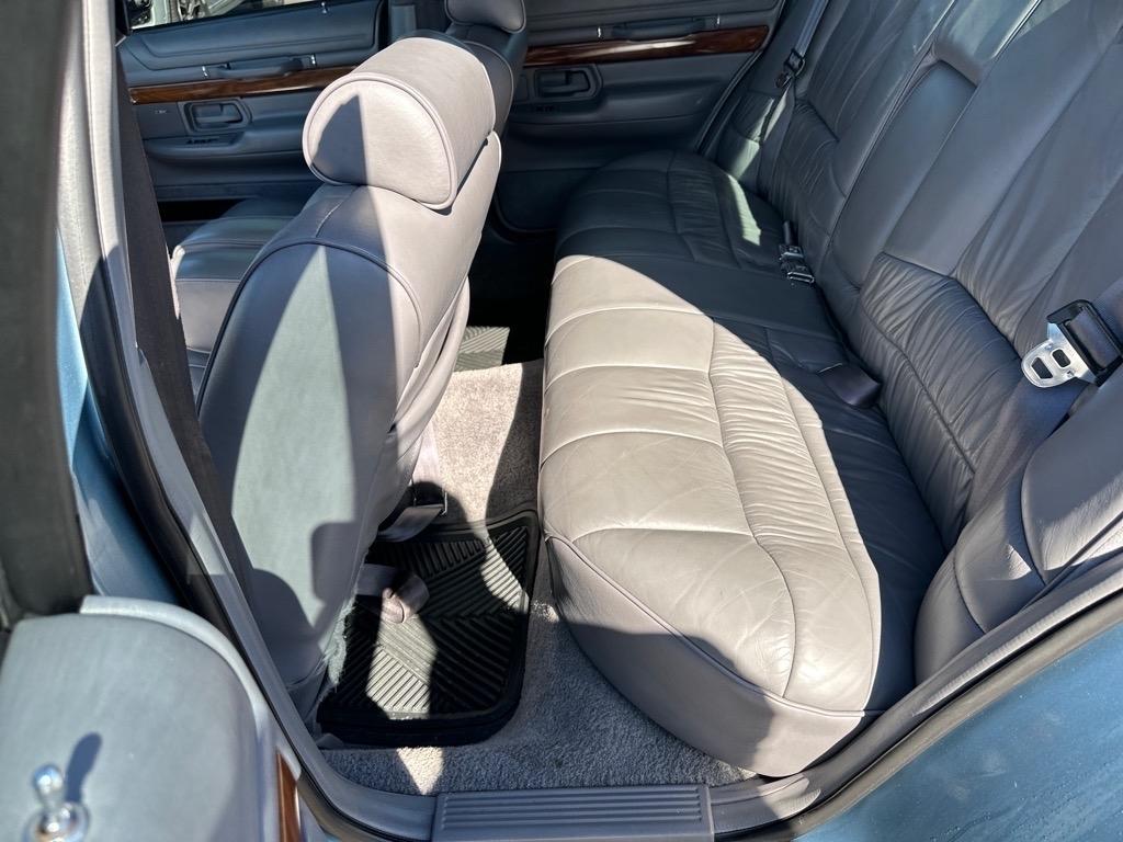 Mercury Grand Marquis 4dr Sedan LS 1993