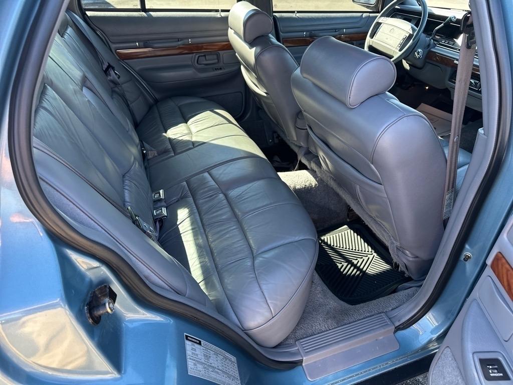 Mercury Grand Marquis 4dr Sedan LS 1993