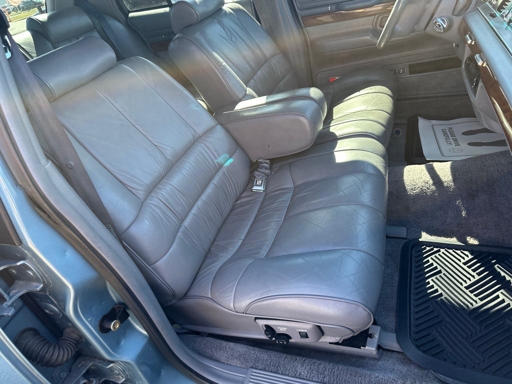 Mercury Grand Marquis 4dr Sedan LS 1993