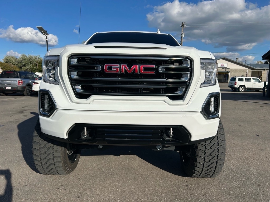 GMC Sierra 1500 Limited 4WD Crew Cab 147" AT4 2022