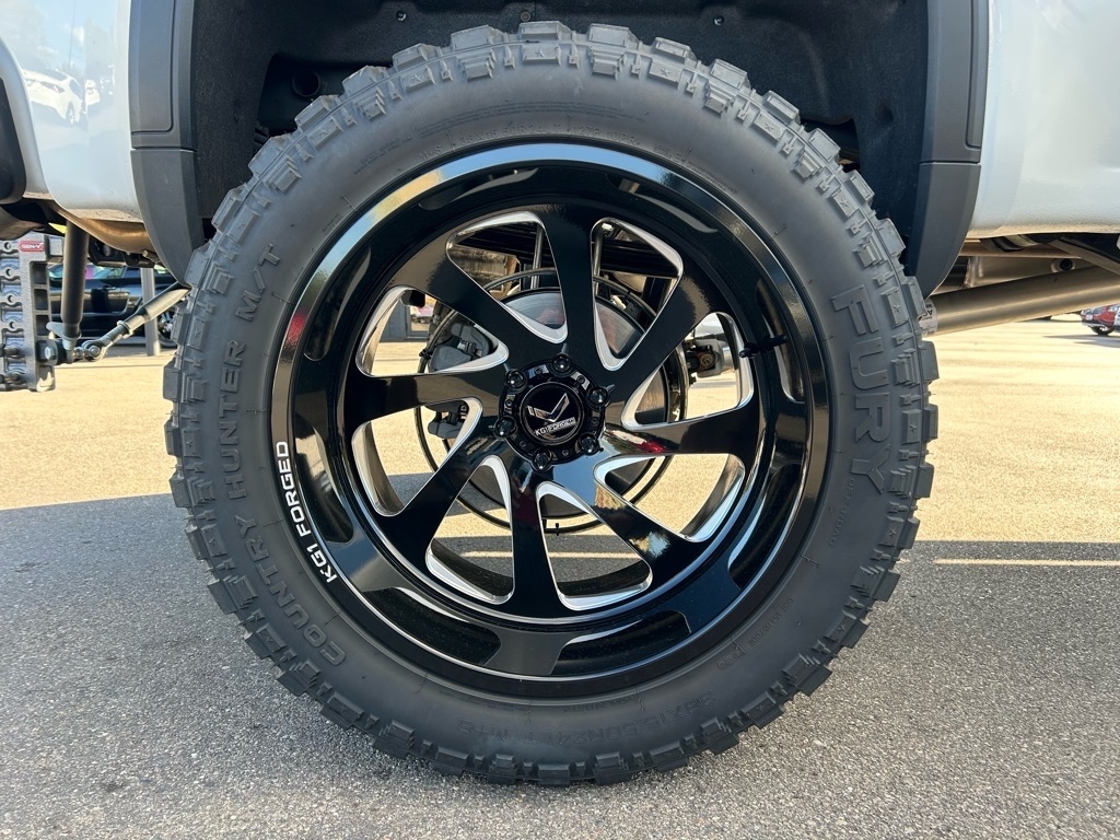 GMC Sierra 1500 Limited 4WD Crew Cab 147" AT4 2022