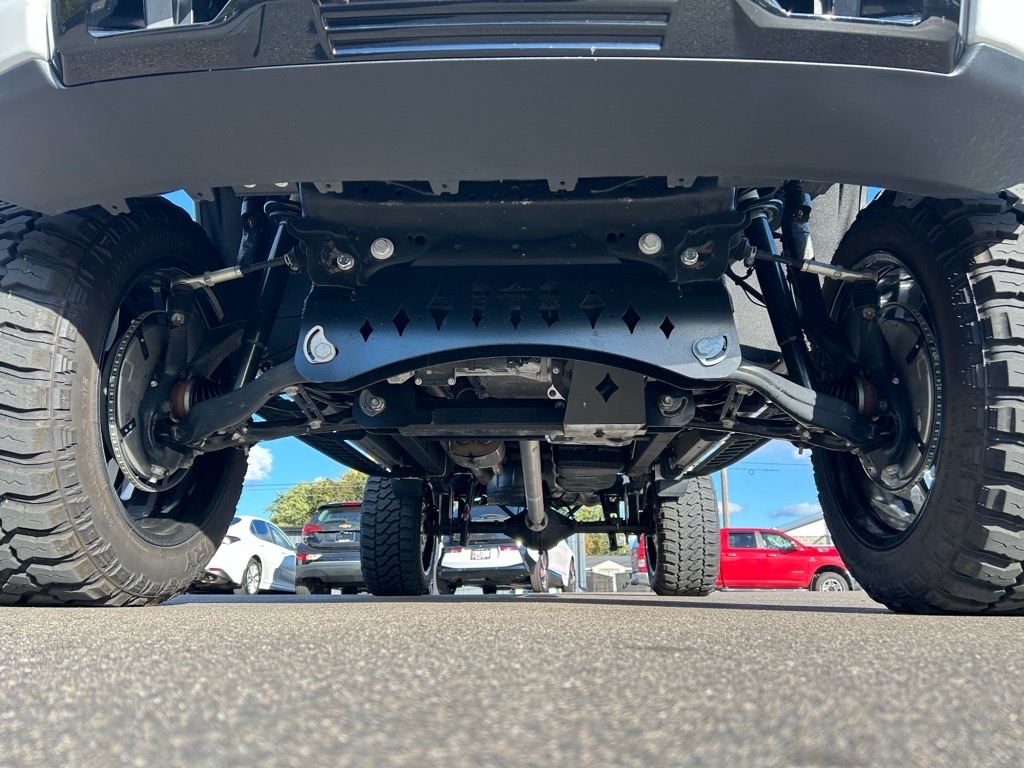 GMC Sierra 1500 Limited 4WD Crew Cab 147" AT4 2022