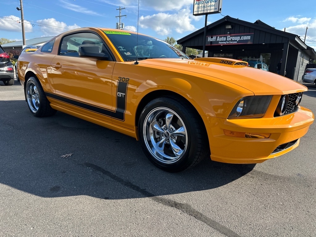 Ford Mustang 2dr Cpe GT Deluxe 2007 Ford Mustang 2dr Cpe GT Deluxe 2007