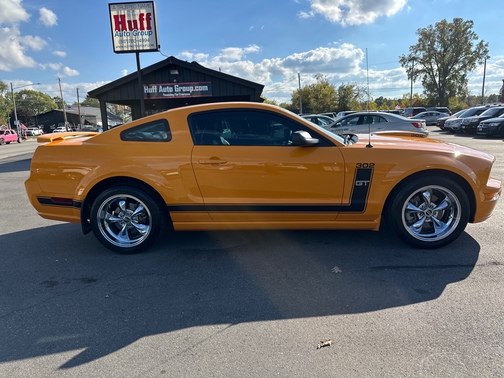 Ford Mustang 2dr Cpe GT Deluxe 2007 Ford Mustang 2dr Cpe GT Deluxe 2007