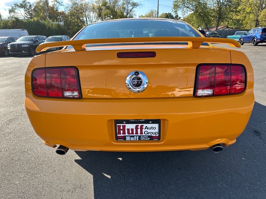 Ford Mustang 2dr Cpe GT Deluxe 2007 Ford Mustang 2dr Cpe GT Deluxe 2007