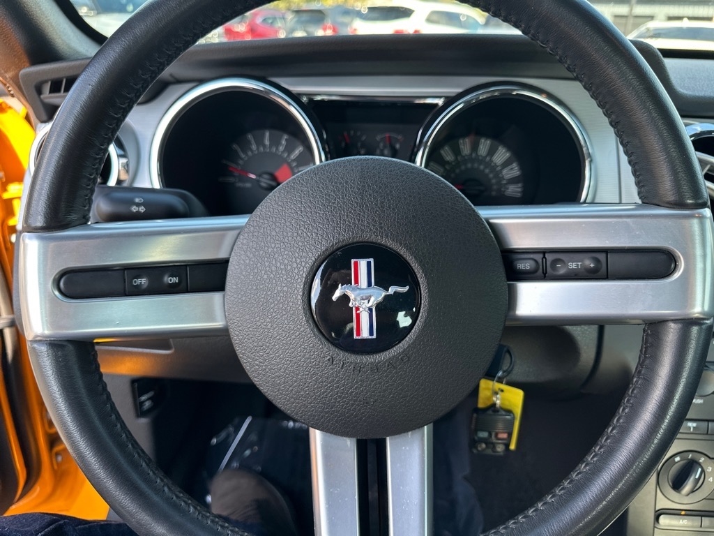 Ford Mustang 2dr Cpe GT Deluxe 2007 Ford Mustang 2dr Cpe GT Deluxe 2007