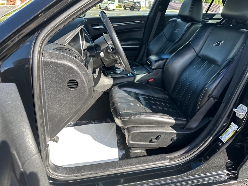 Chrysler 300 300S RWD 2021