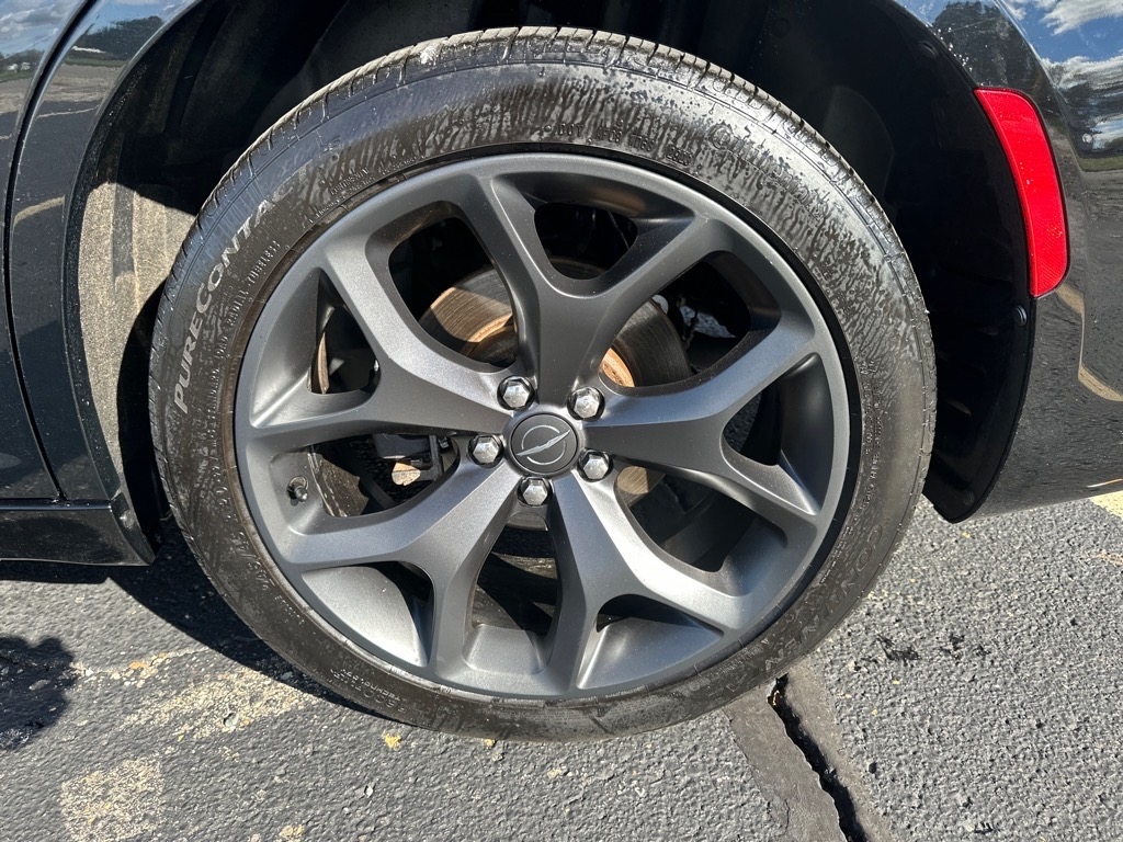 Chrysler 300 300S RWD 2021