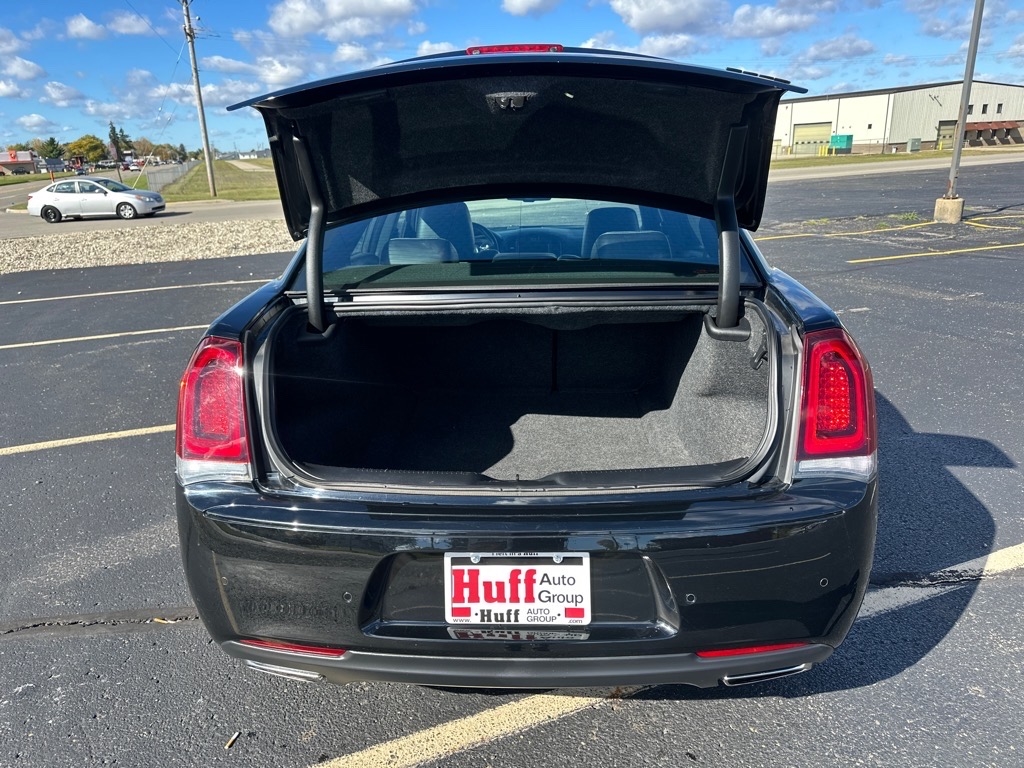 Chrysler 300 300S RWD 2021