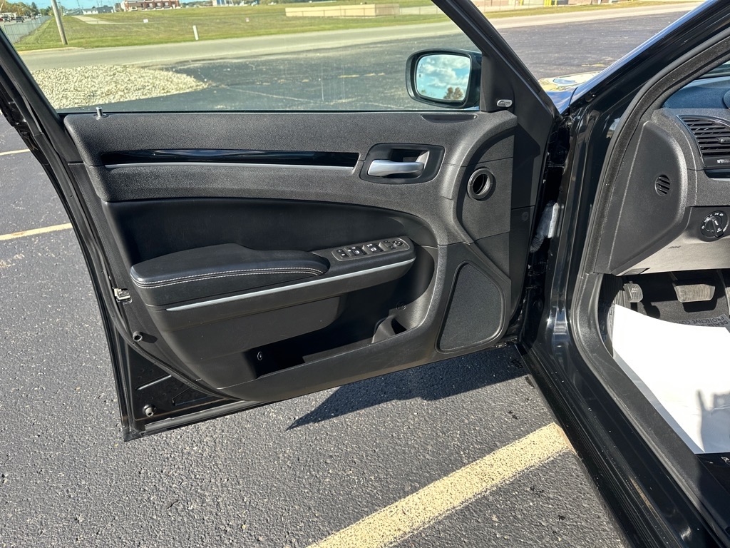 Chrysler 300 300S RWD 2021