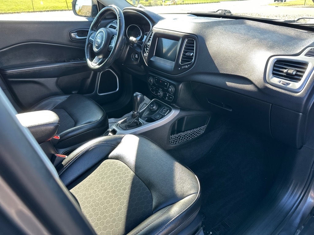 Jeep Compass Latitude 4x4 2018 Jeep Compass Latitude 4x4 2018