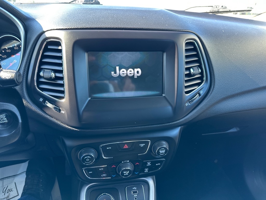 Jeep Compass Latitude 4x4 2018 Jeep Compass Latitude 4x4 2018