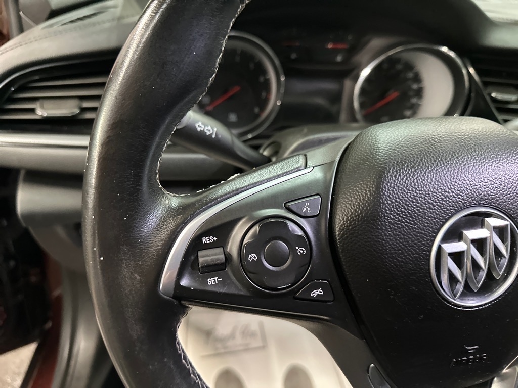 Buick Regal Sportback 4dr Sdn Preferred FWD 2019