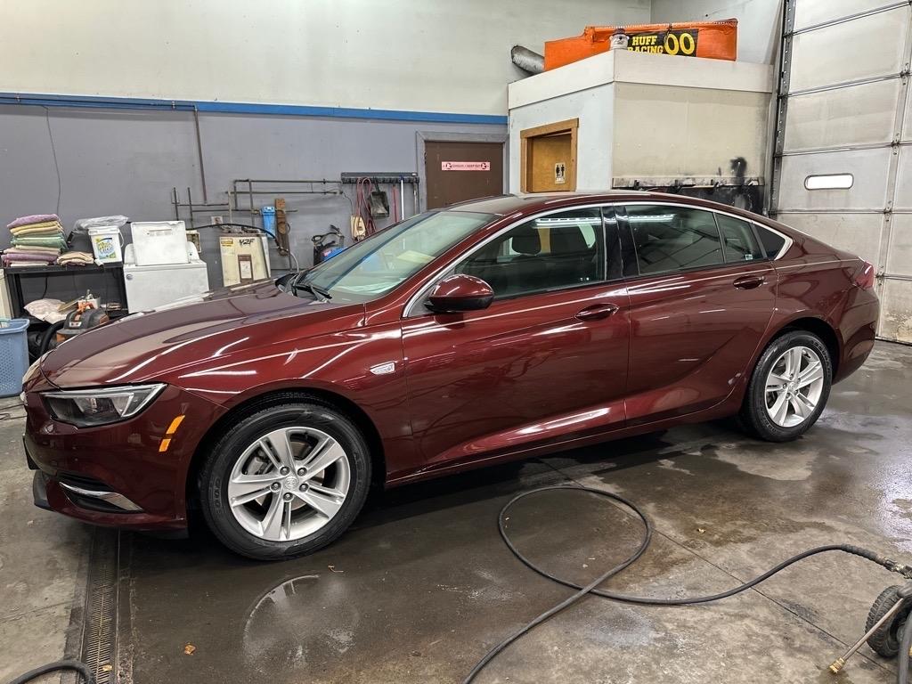 2019 Buick Regal Sportback 4dr Sdn Preferred FWD
