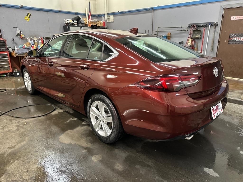 Buick Regal Sportback 4dr Sdn Preferred FWD 2019