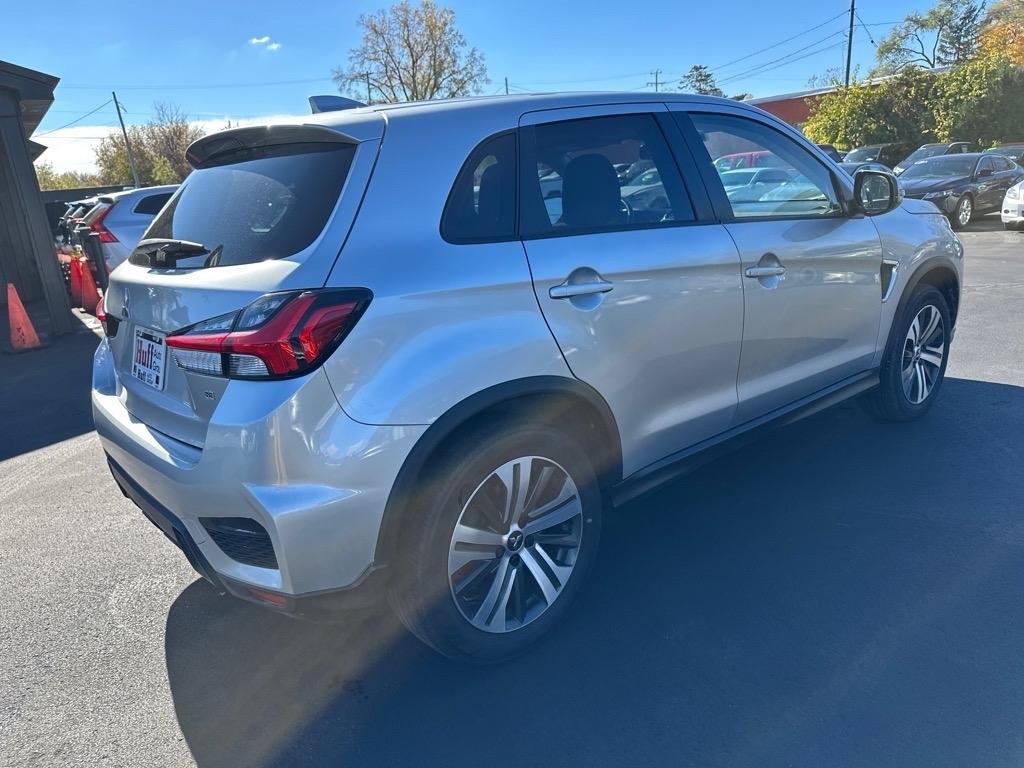 Mitsubishi Outlander Sport ES 2.0 AWC CVT 2021