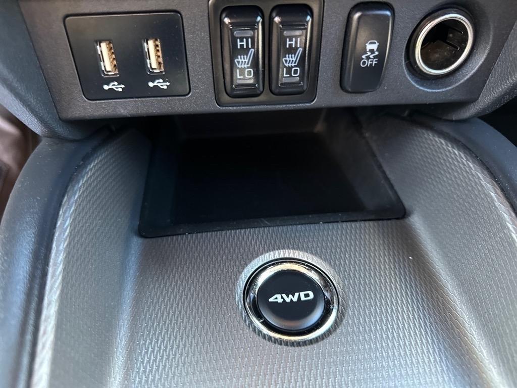 Mitsubishi Outlander Sport ES 2.0 AWC CVT 2021