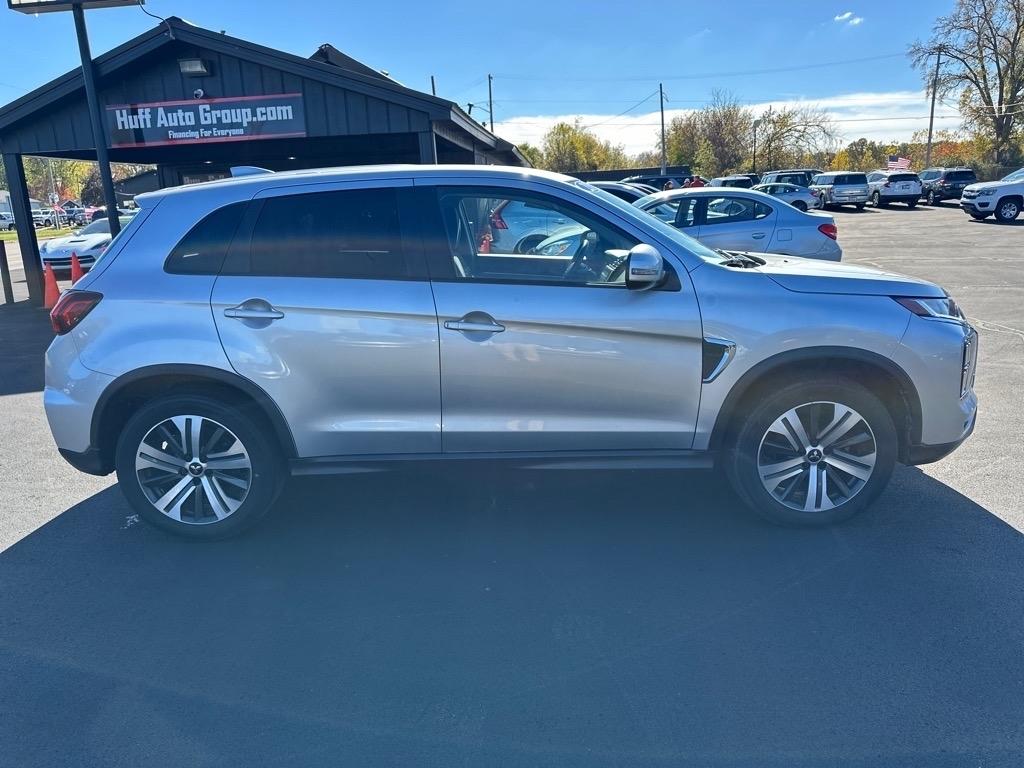 Mitsubishi Outlander Sport ES 2.0 AWC CVT 2021