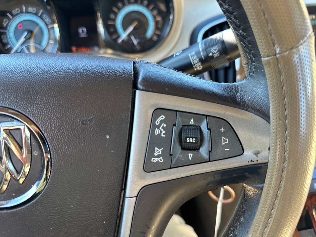 Buick LaCrosse 4dr Sdn Leather FWD 2013 Buick LaCrosse 4dr Sdn Leather FWD 2013