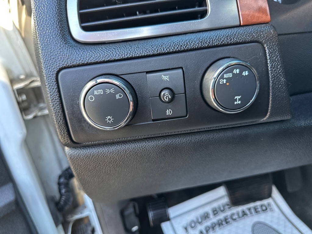 GMC Yukon XL 4WD 4dr 1500 SLT 2007