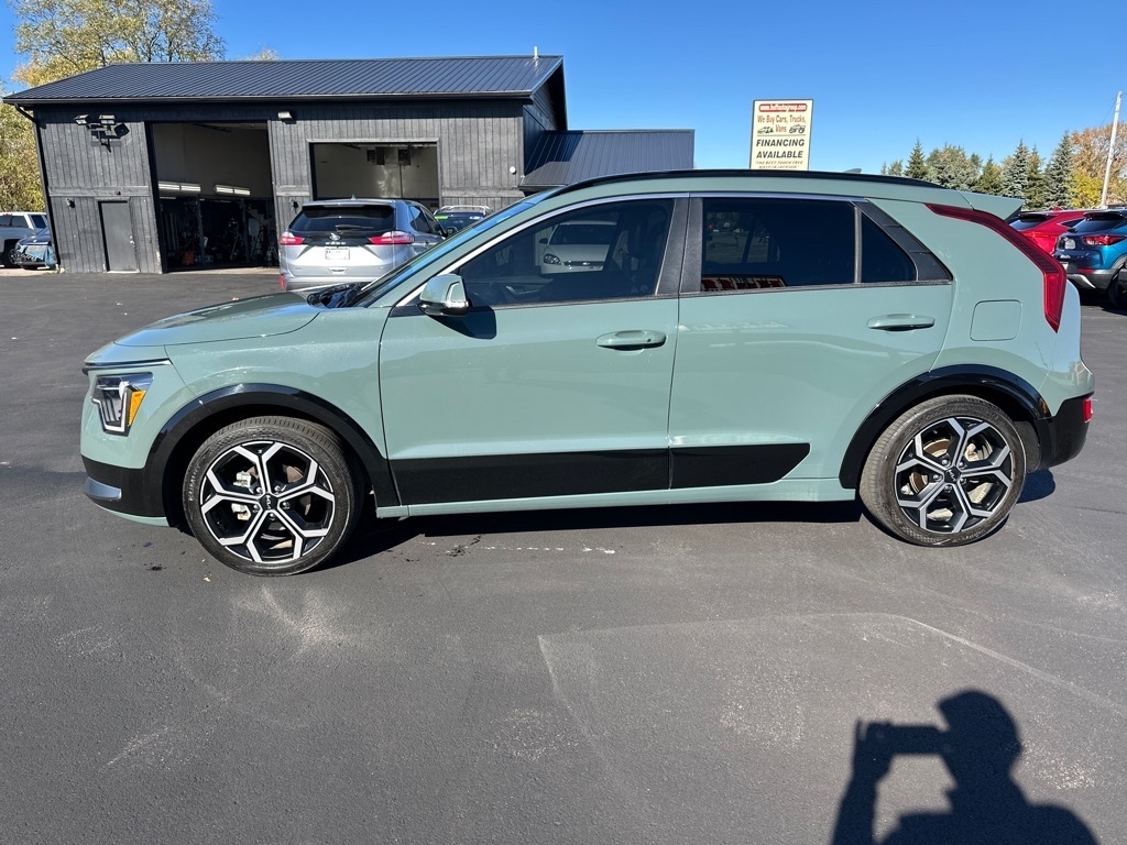 2023 Kia Niro EX Touring FWD