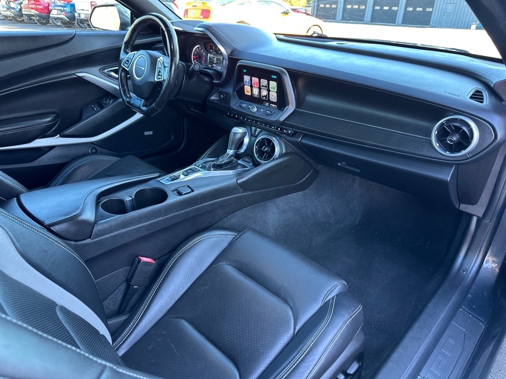 Chevrolet Camaro 2dr Cpe 2LT 2016