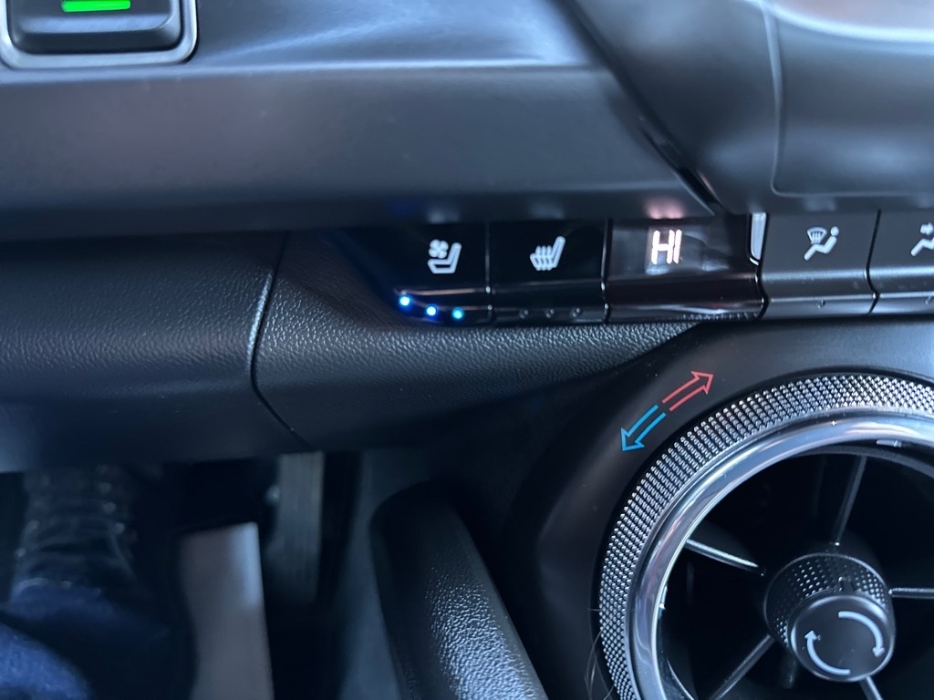 Chevrolet Camaro 2dr Cpe 2LT 2016