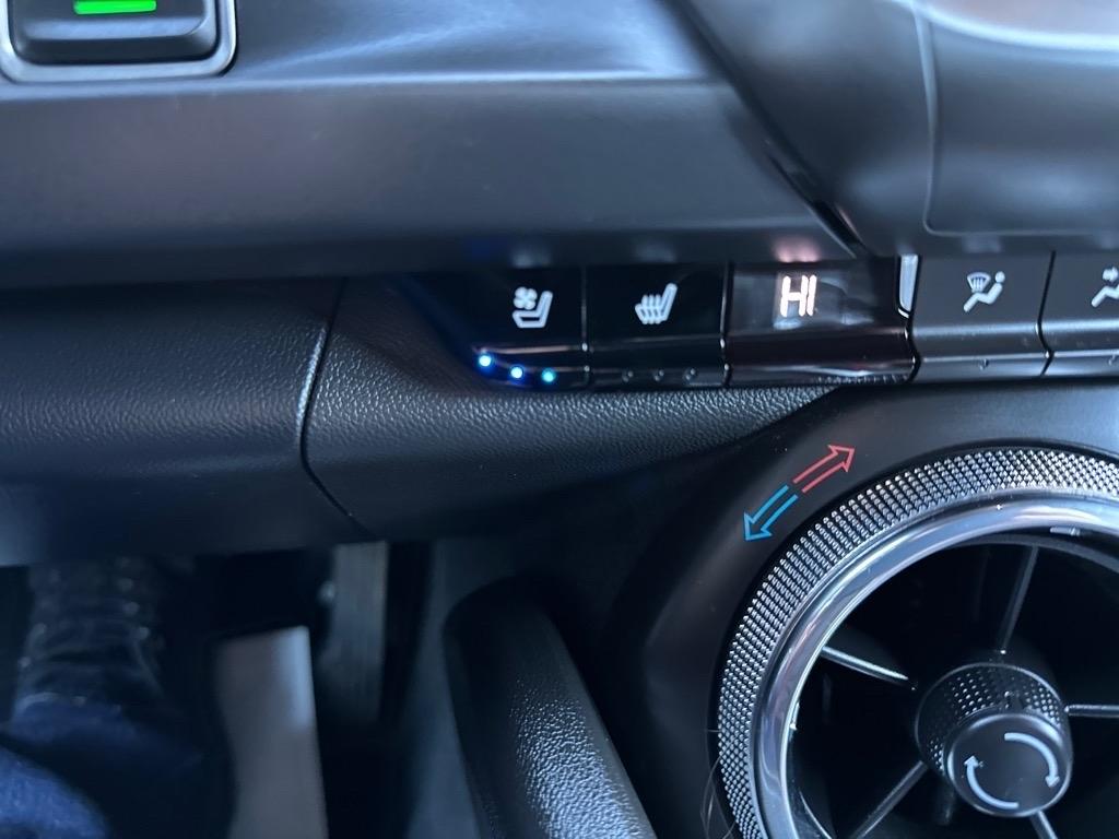 Chevrolet Camaro 2dr Cpe 2LT 2016