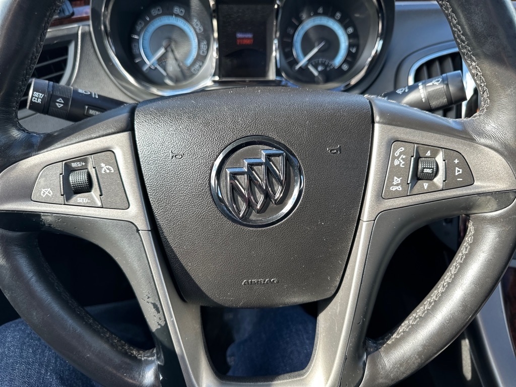 Buick LaCrosse 4dr Sdn CXS 3.6L 2010