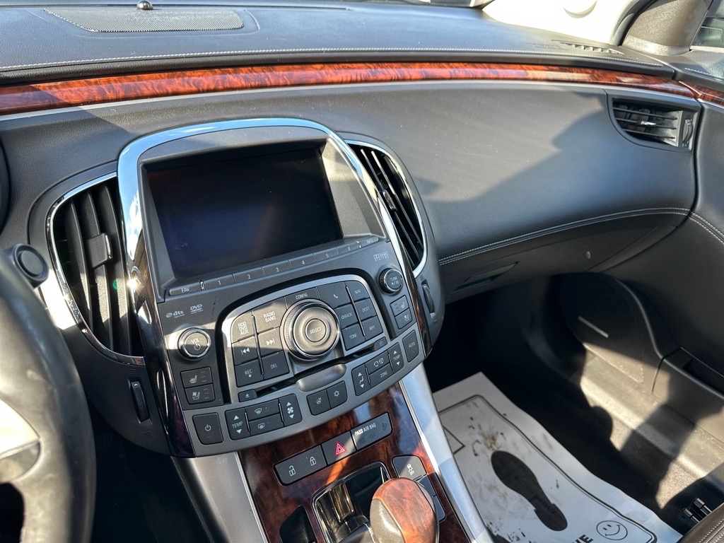 Buick LaCrosse 4dr Sdn CXS 3.6L 2010