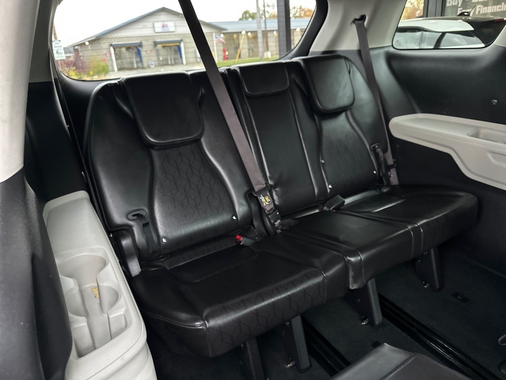 Kia Carnival LXS FWD 2022