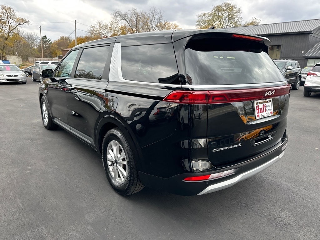 Kia Carnival LXS FWD 2022