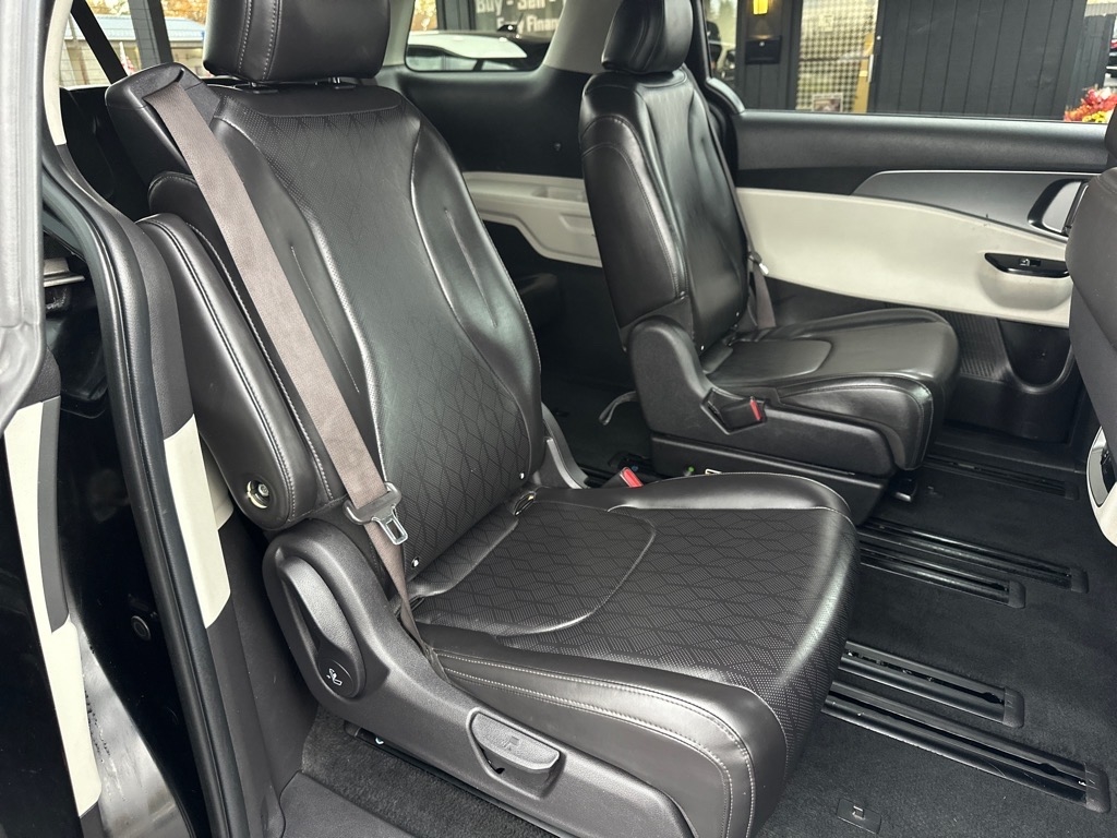 Kia Carnival LXS FWD 2022