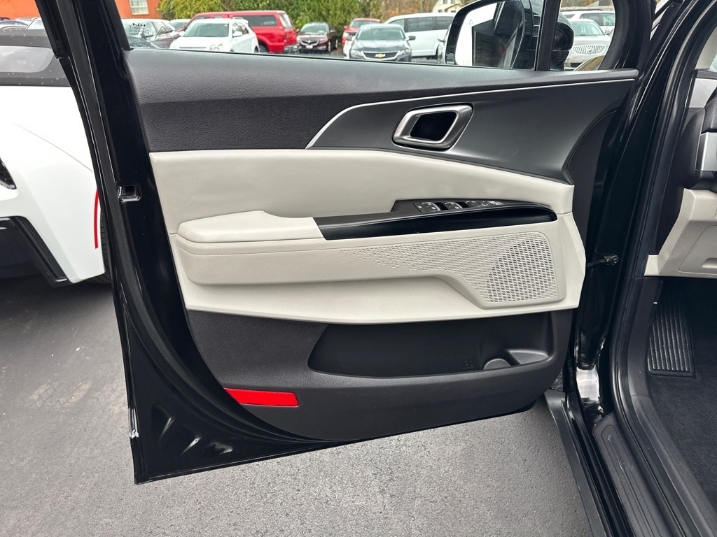 Kia Carnival LXS FWD 2022