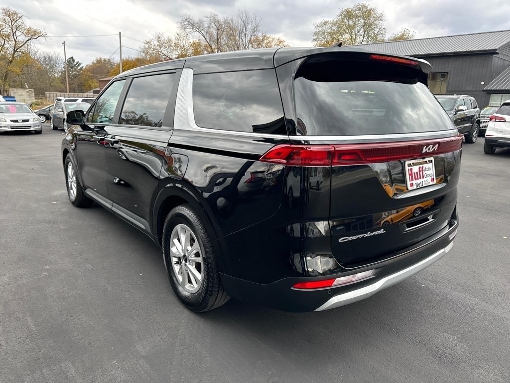 Kia Carnival LXS FWD 2022