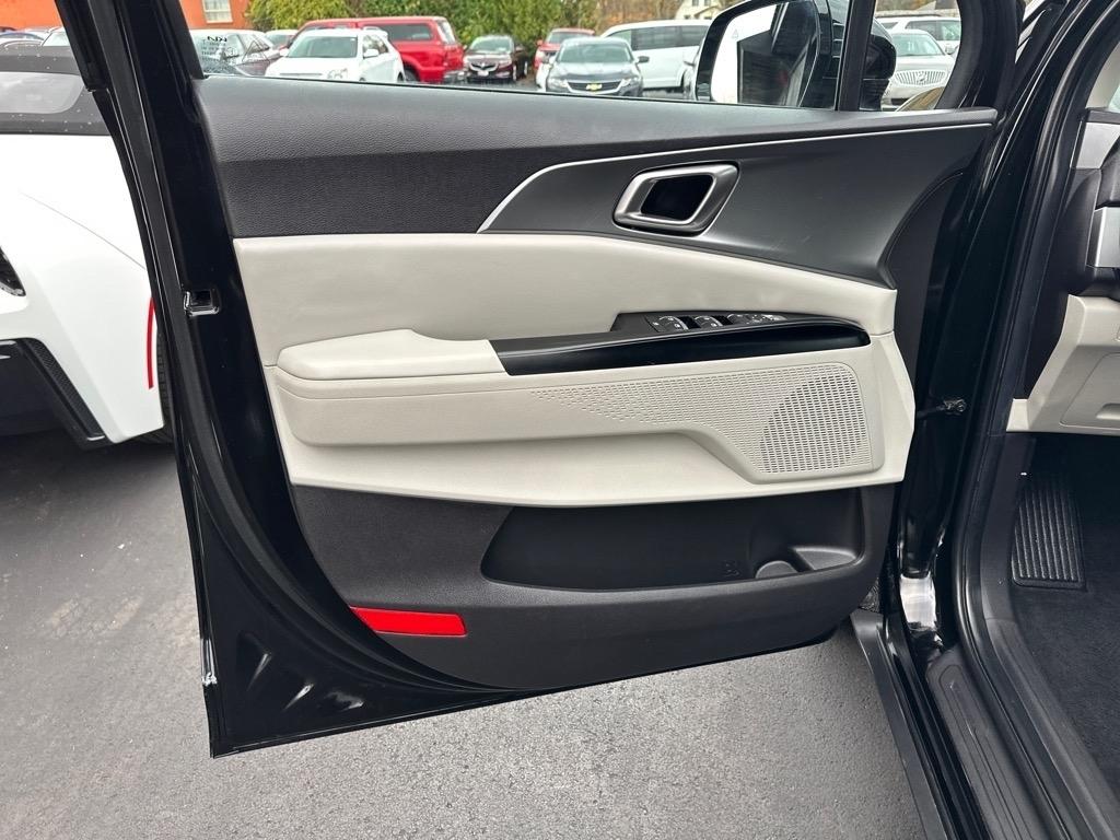 Kia Carnival LXS FWD 2022