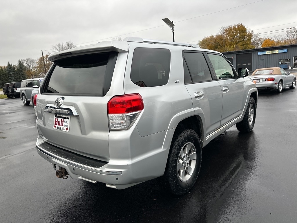 2013 Toyota 4Runner SR5 photo 3