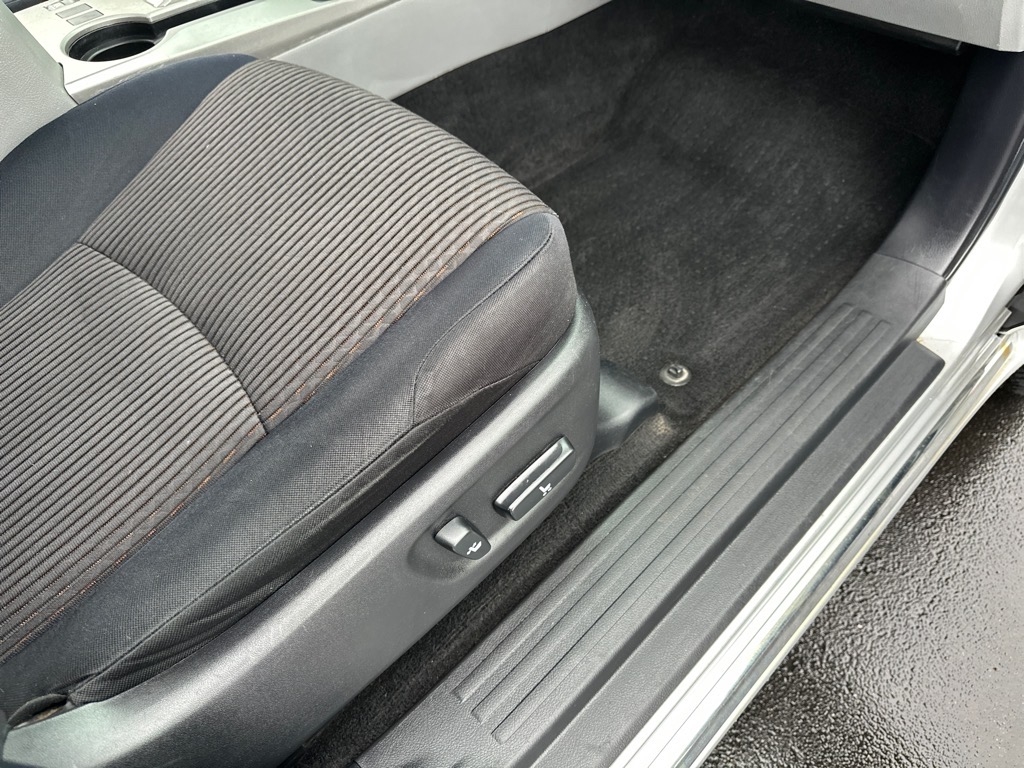 Toyota 4Runner 4WD 4dr V6 Limited (Natl) 2013