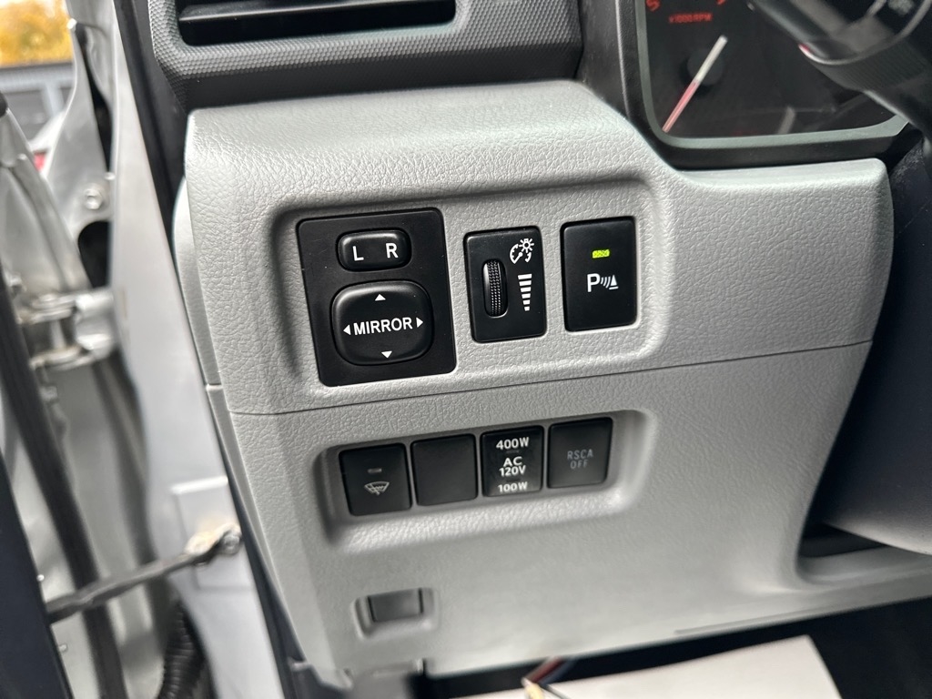 Toyota 4Runner 4WD 4dr V6 Limited (Natl) 2013