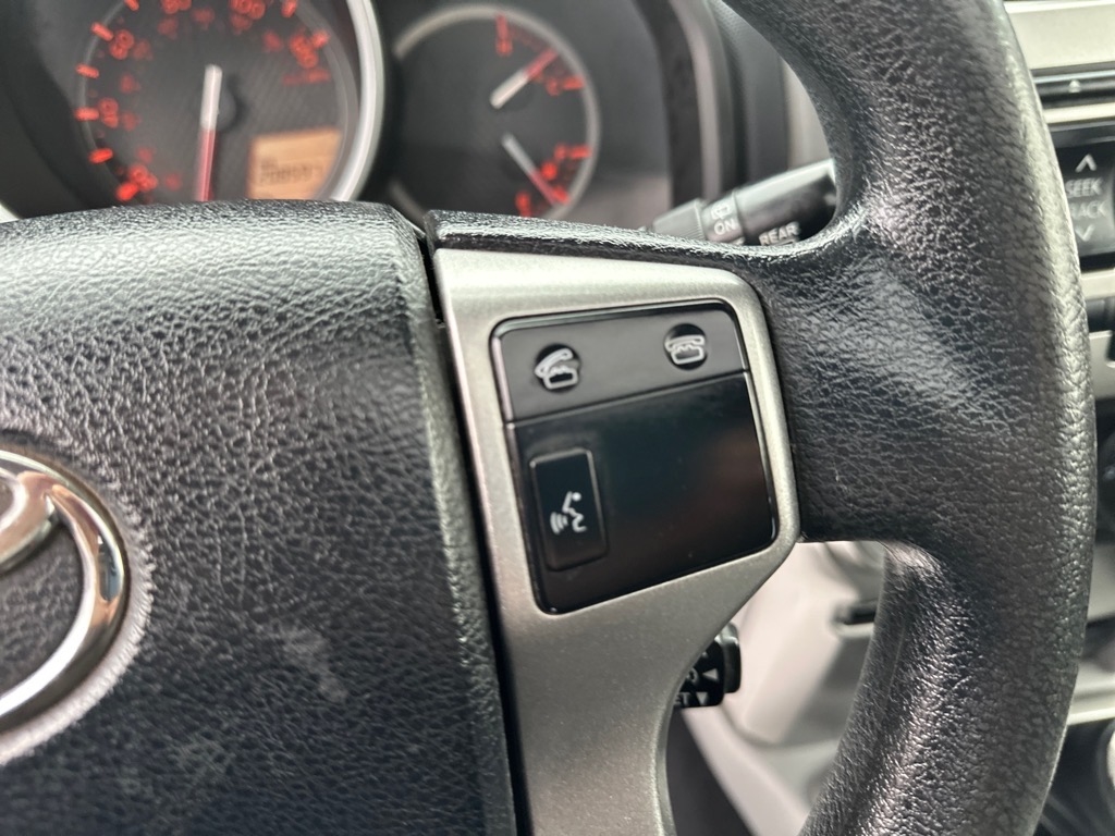 Toyota 4Runner 4WD 4dr V6 Limited (Natl) 2013