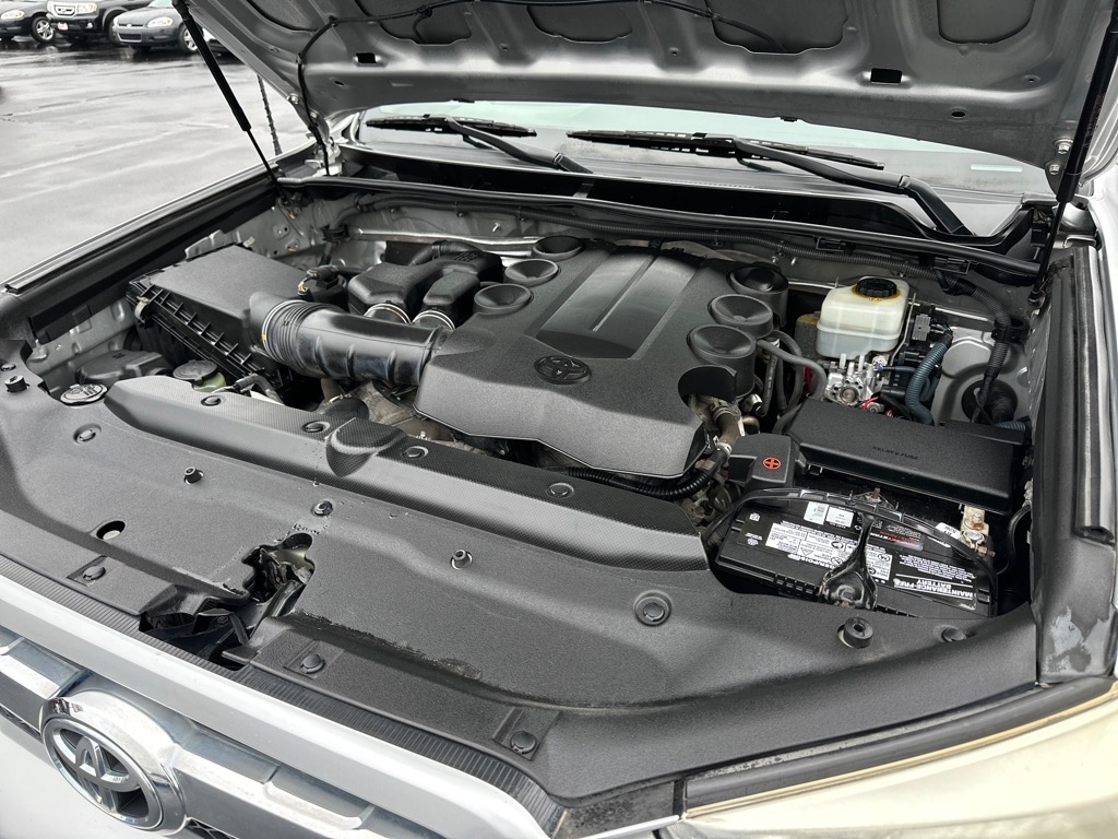 Toyota 4Runner 4WD 4dr V6 Limited (Natl) 2013