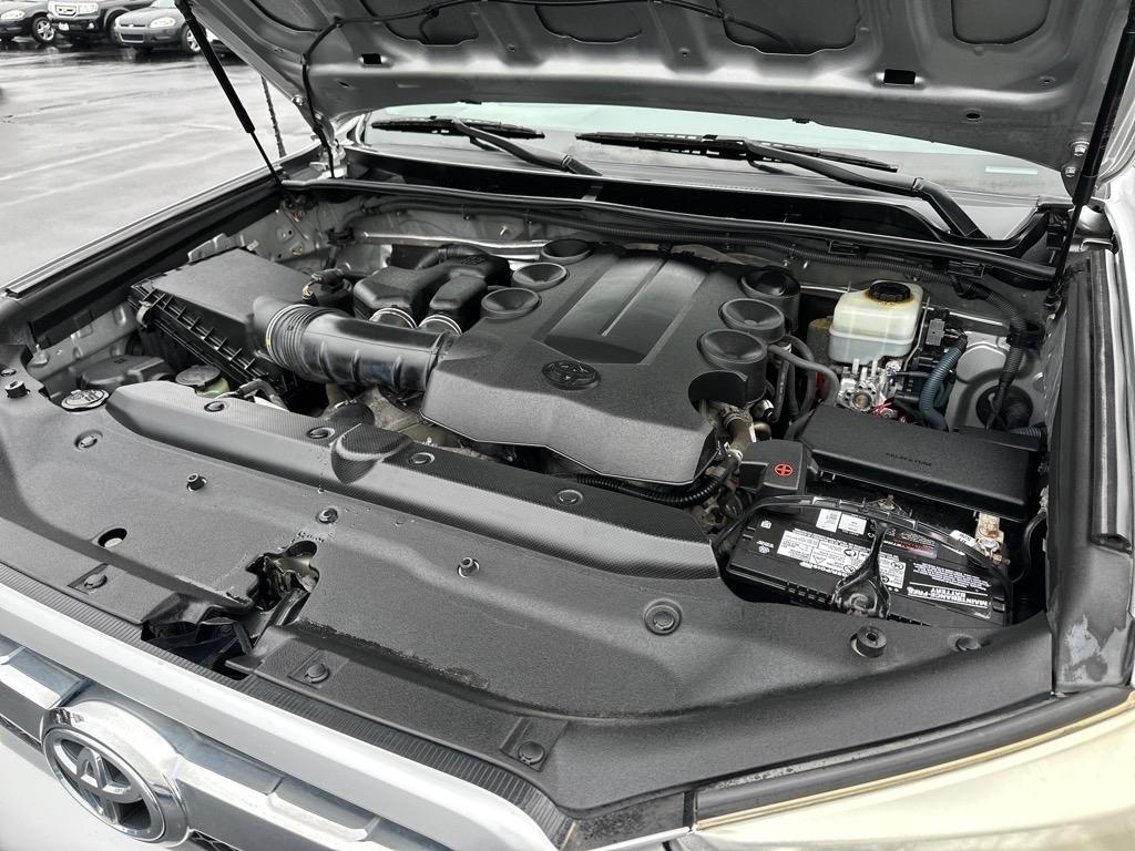 Toyota 4Runner 4WD 4dr V6 Limited (Natl) 2013