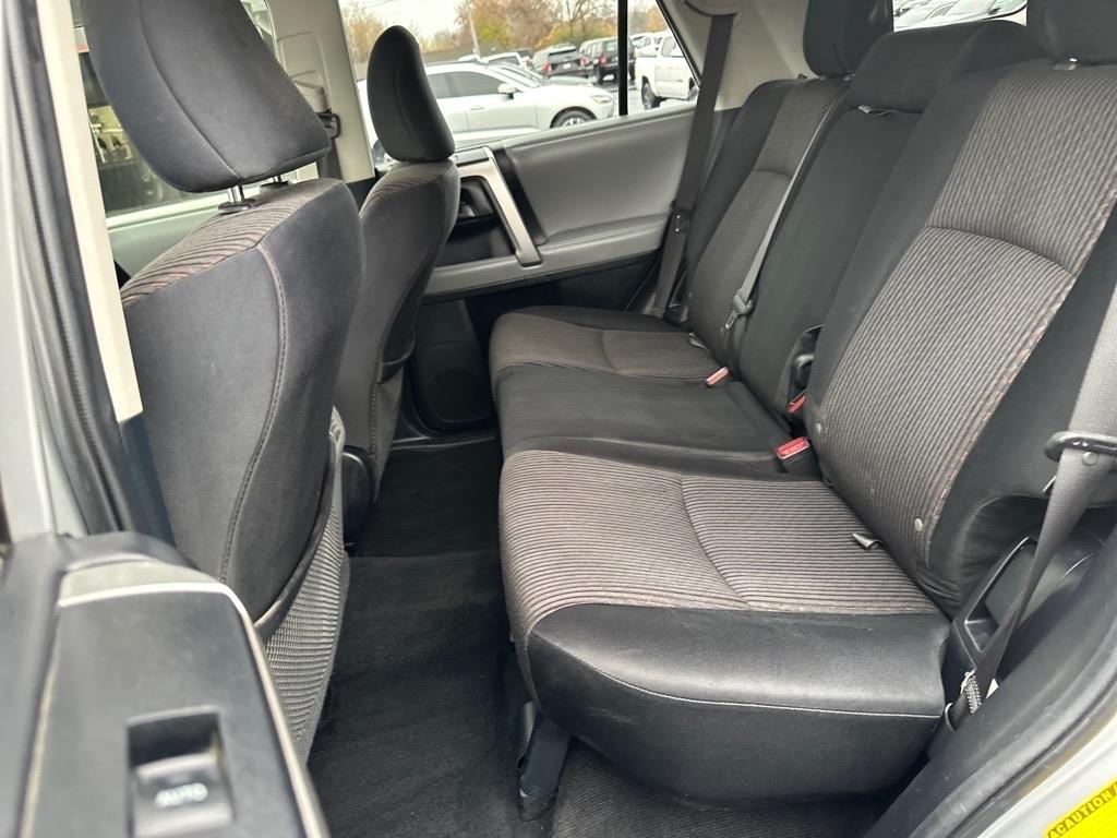 Toyota 4Runner 4WD 4dr V6 Limited (Natl) 2013